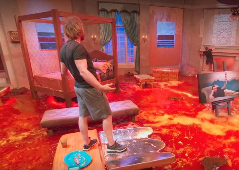#76. Floor is Lava